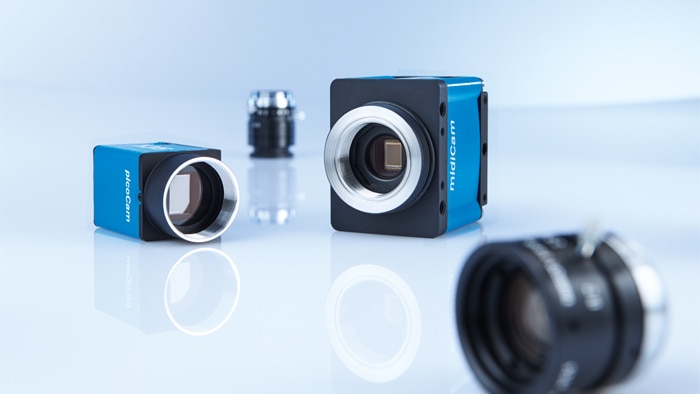 Easy to plug-and-play: combined with the photoelectric sensors from SICK a high-quality optical machine vision was created.