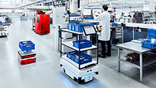 Industry 4.0 is picking up speed: Sensor solutions for mobile vehicles and carts