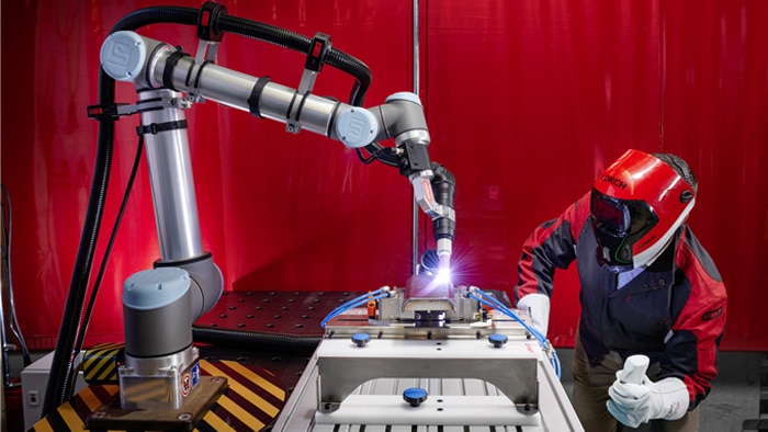 The Cobot solution from Lorch can be used to perform welding tasks on thin sheets with and without filler metal